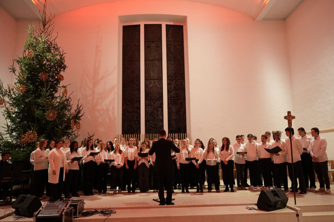 DSC02216-min Musikalischer Weihnachtszauber mit fast 200 Schüler*innen
