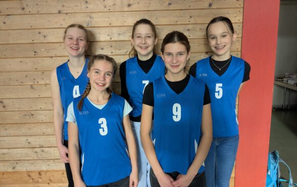 U16-Volleyballerinnen in Böblingen